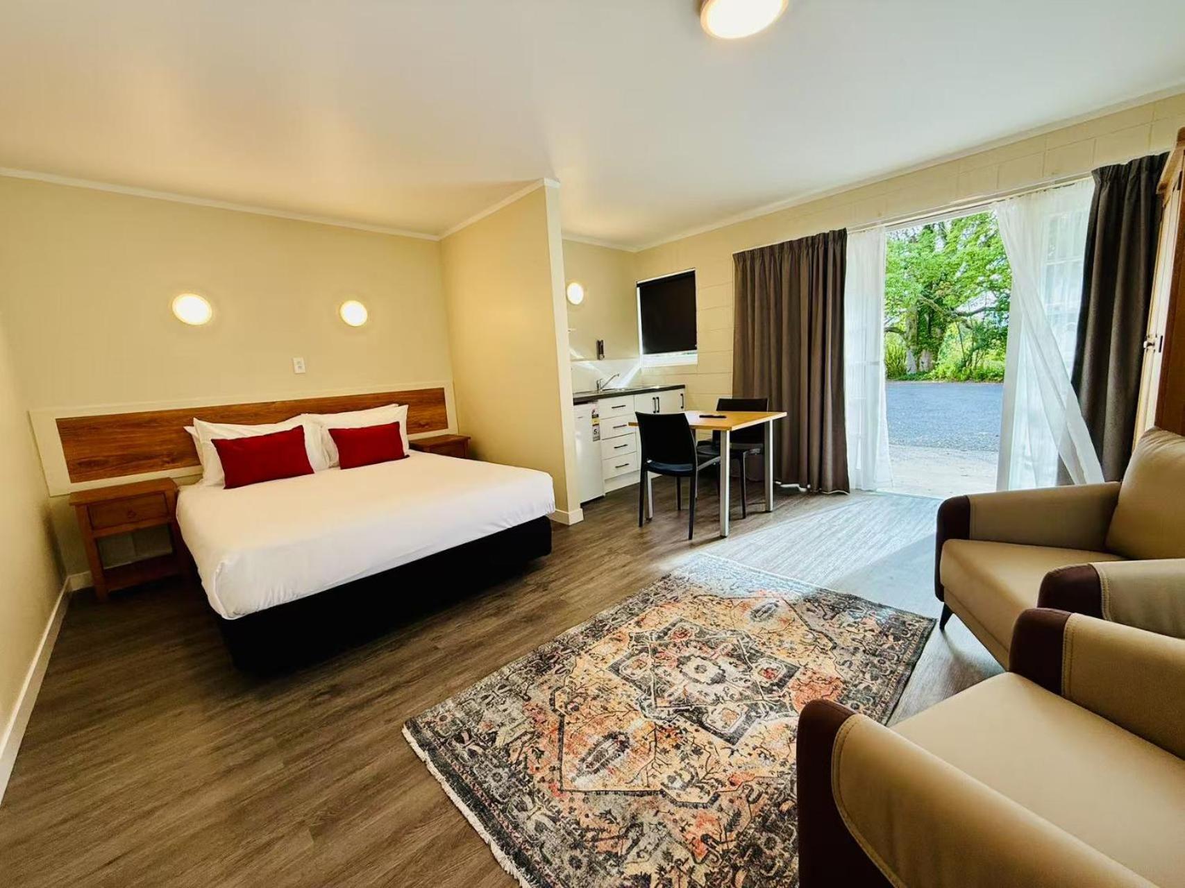 Colonial City Motel แฮมิลตัน ภายนอก รูปภาพ